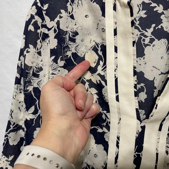 Tory Burch Size 0 Black White Floral Long Sleeve Split Neck Tunic Top - Picture 7 of 7